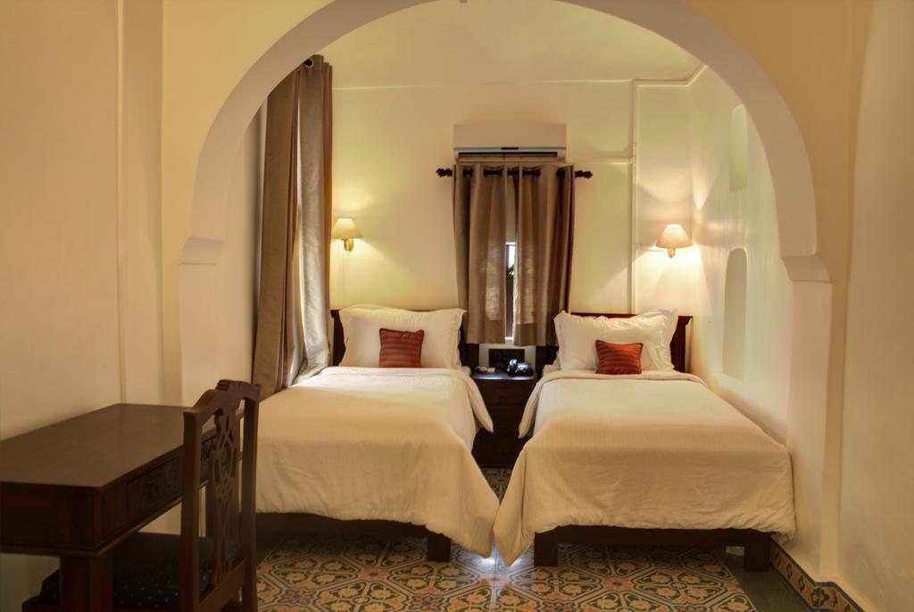 Amritara Surajgarh Fort Room photo