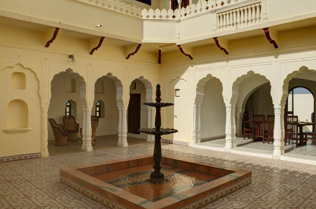Amritara Surajgarh Fort Exterior photo